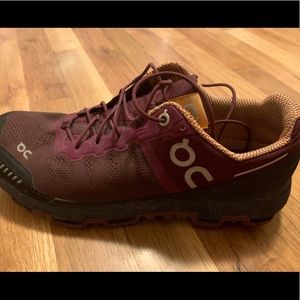 Women’s ON running shoes